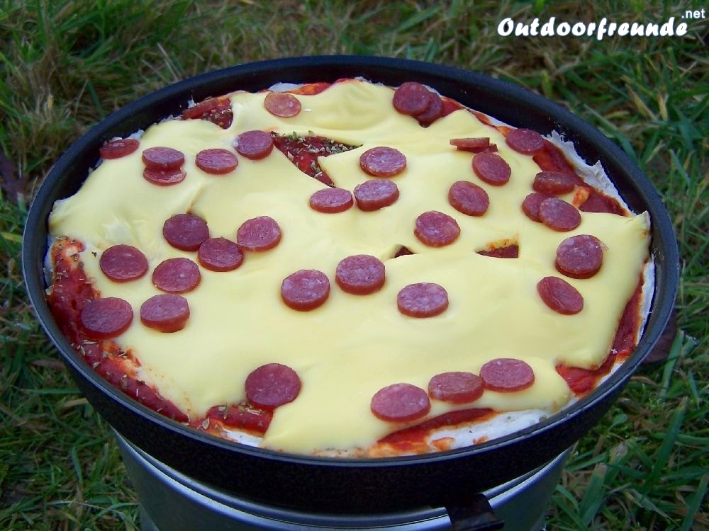 Bild Outdoor Pizza - Salami Spezial - 21 cm
